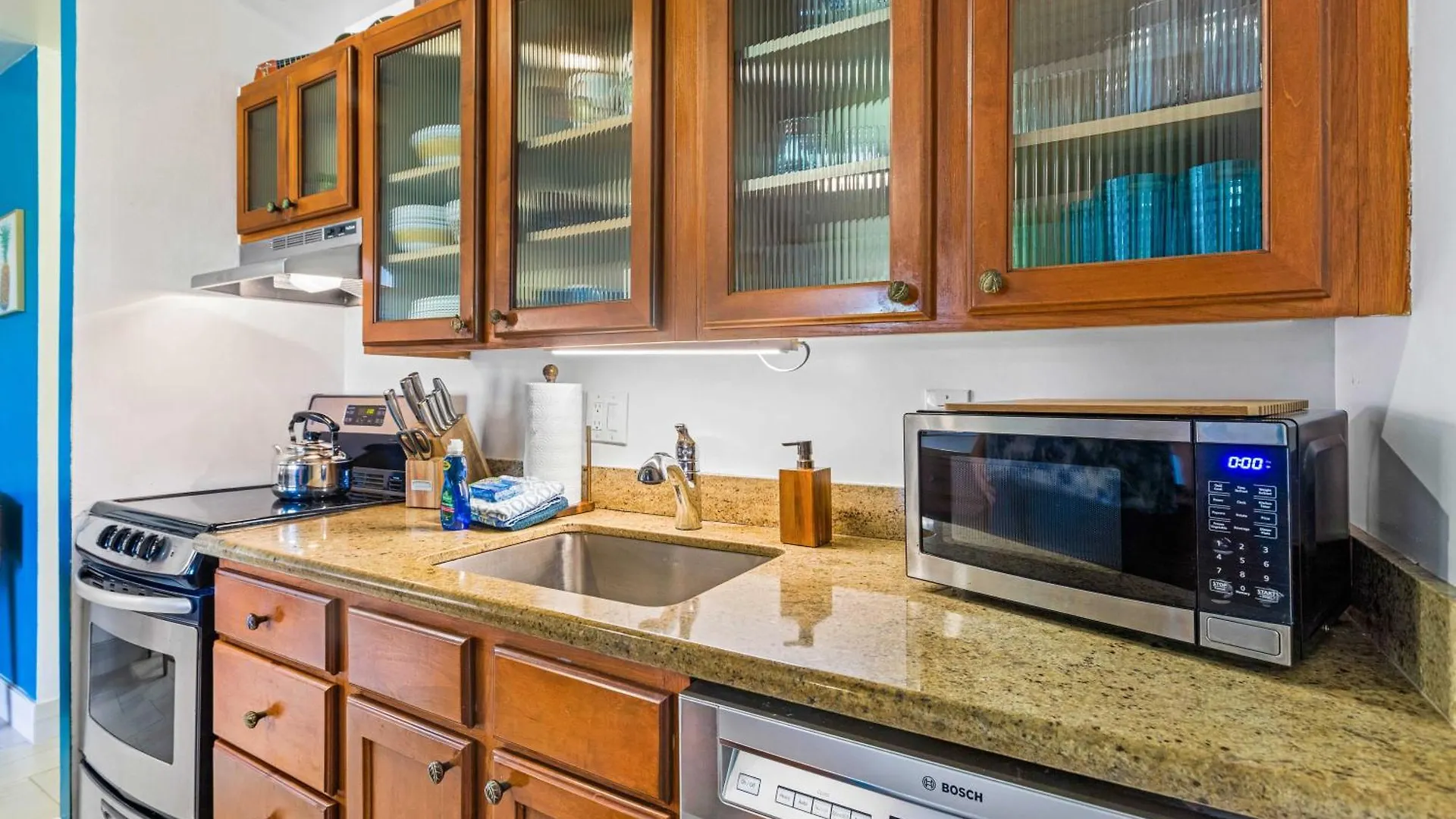 Napili Shores F-252 Kahana Apartment